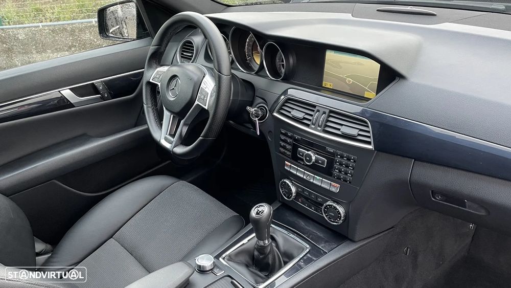 Mercedes-Benz C 250 CDi Avantgarde BlueEfficiency - 12