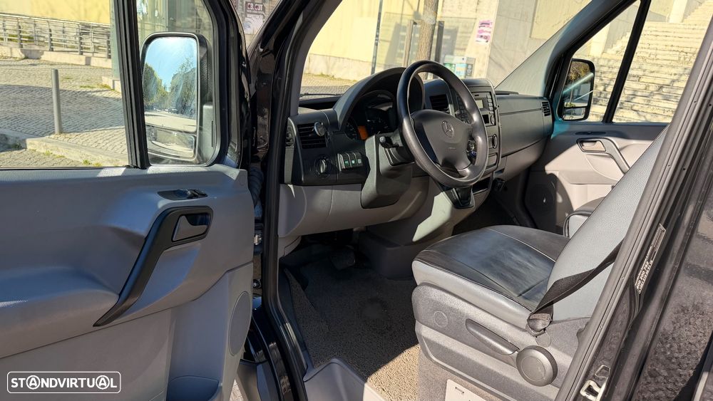 Mercedes-Benz Sprinter - 14