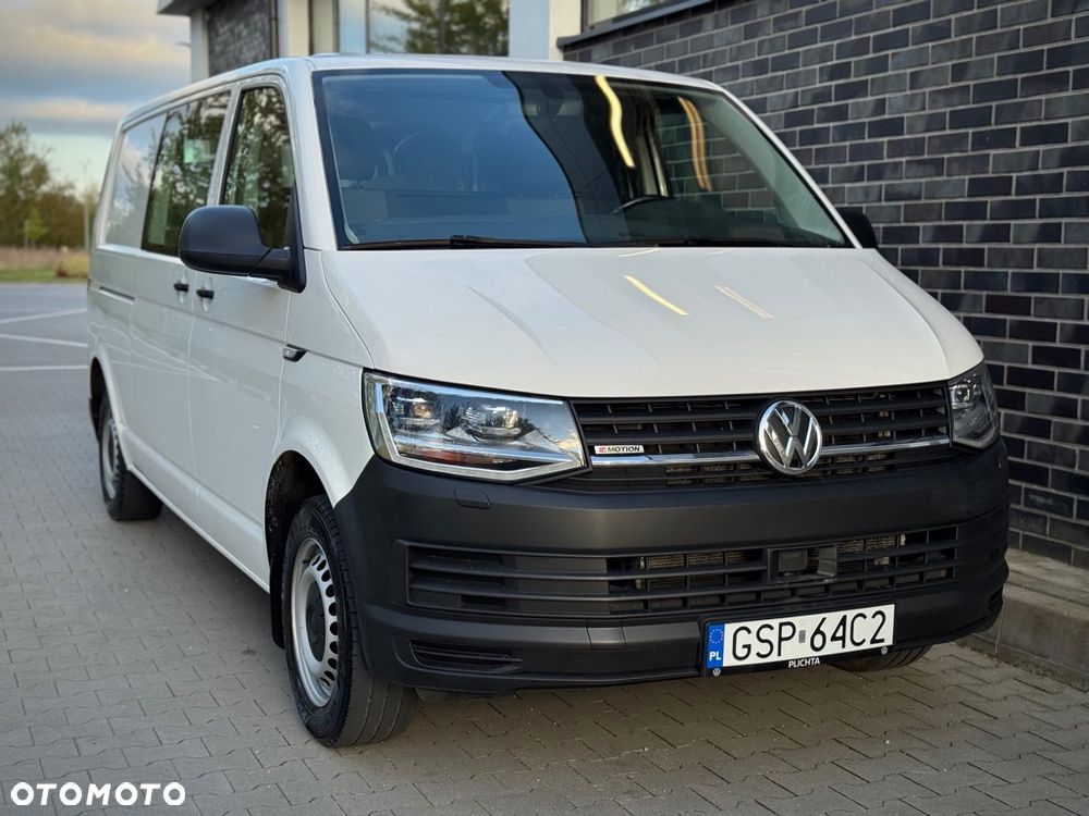 Volkswagen Transporter - 1
