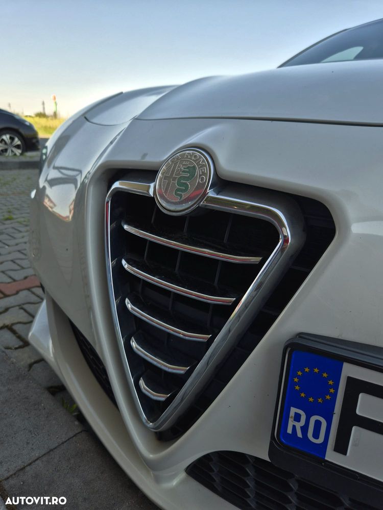 Alfa Romeo Giulietta 1.8 T Quadrifoglio Verde - 15