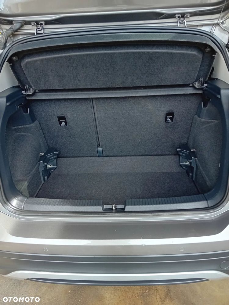 Volkswagen T-Cross 1.0 TSI Style DSG - 28