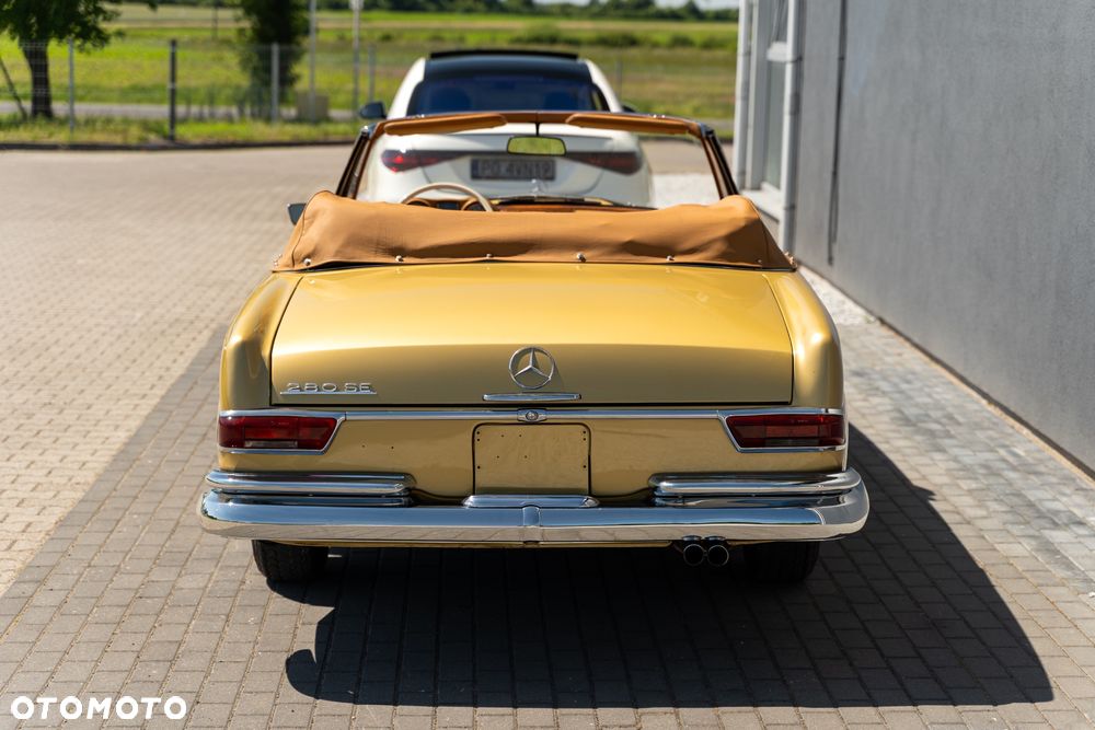Mercedes-Benz 280 - 7