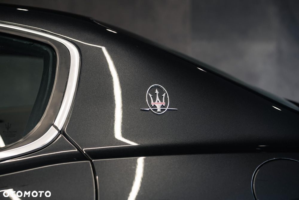 Maserati Quattroporte - 38