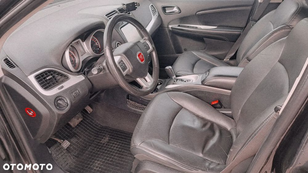 Fiat Freemont 2.0 Multijet Black Code AWD - 11