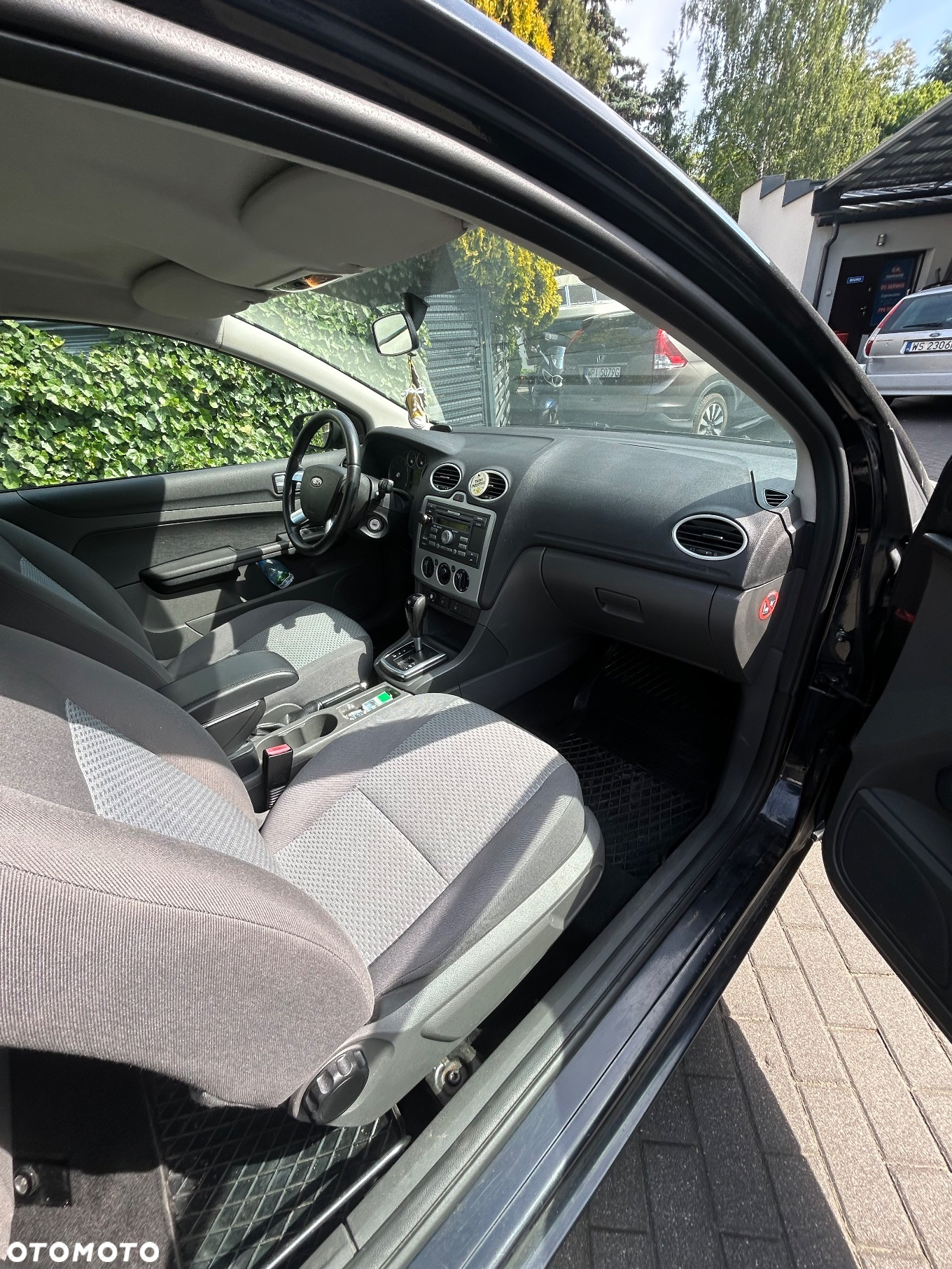 Ford Focus 1.6 Trend + - 10