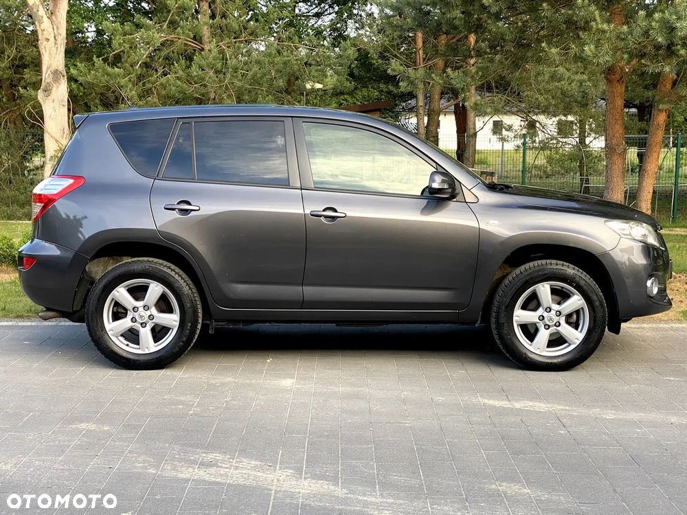 Toyota RAV4 2.2 D-CAT Premium - 13