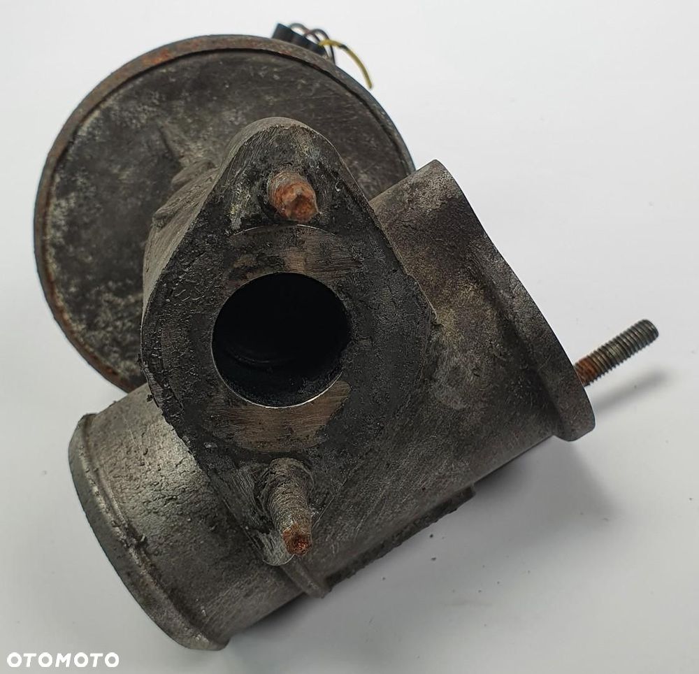 ZAWÓR EGR FORD MONDEO MK3 2.0 TDCI 4C12C-1C1A-AA - 3