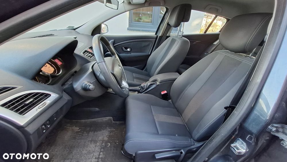 Renault Megane 1.5 dCi Privilege - 9