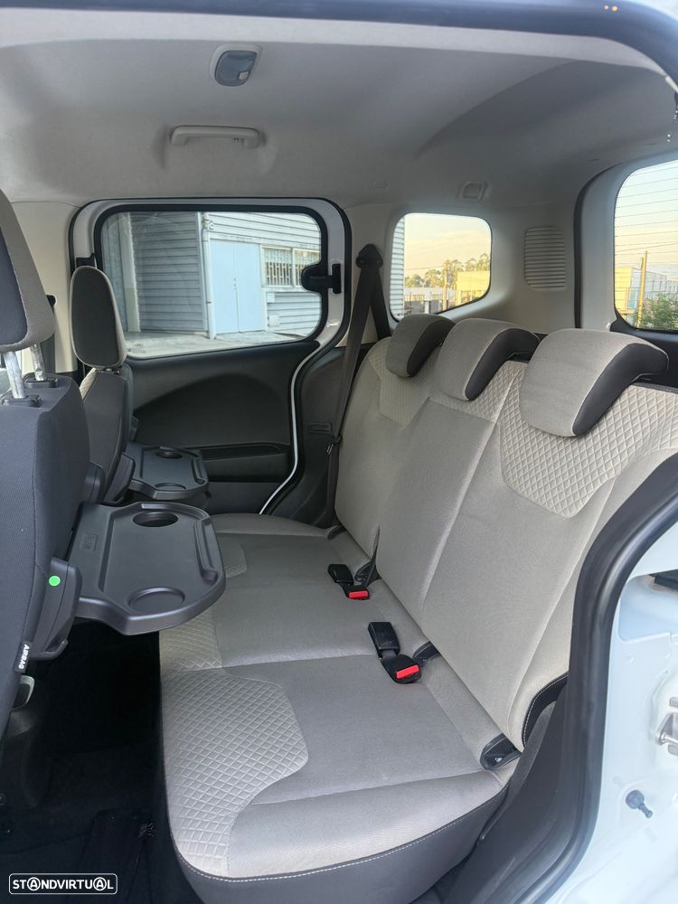 Ford Tourneo Courier 1.5 TDCi Titanium - 7