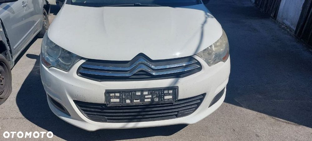 Citroen C4 ii 1,4 VTI zwrotnica przód lewa lub prawa - 9