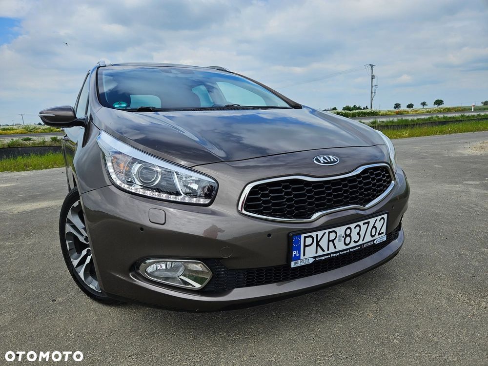 Kia Ceed 1.6 GDI DCT Platinum Edition - 24