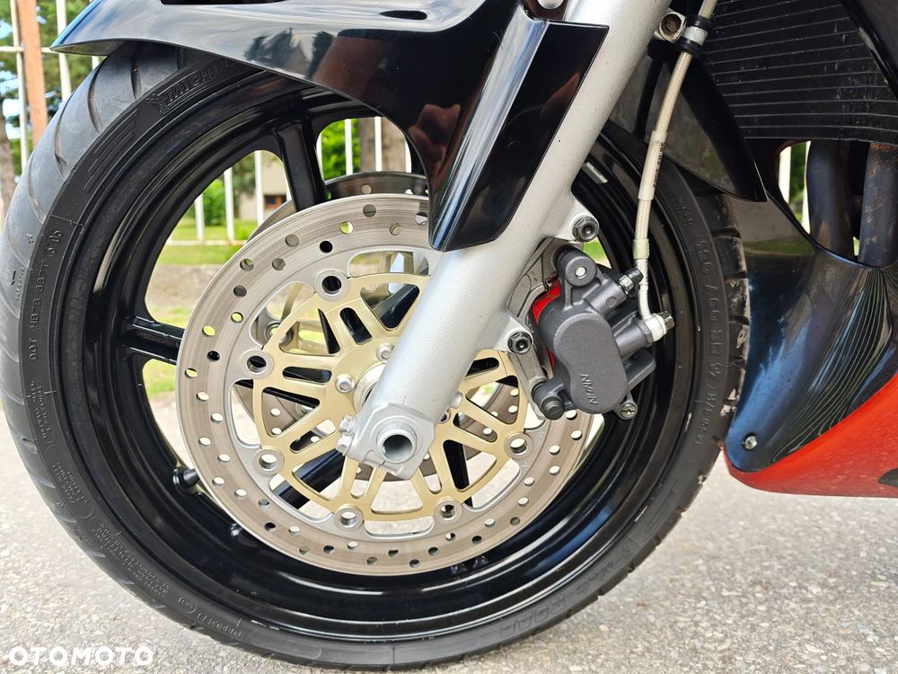 Honda CBR - 6