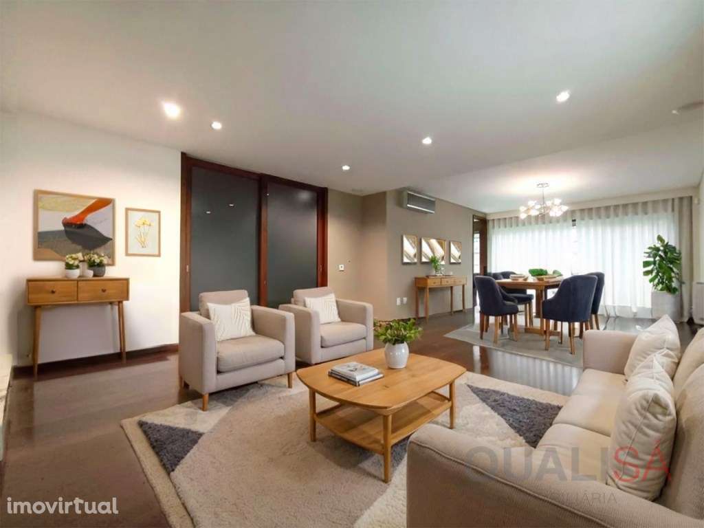 Apartamento T4 com varandas e garagem para duas viaturas localizado... - Grande imagem: 5/60