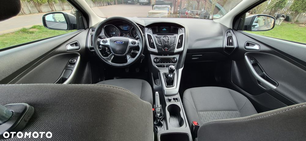 Ford Focus 1.6 TDCi DPF Champions Edition - 10