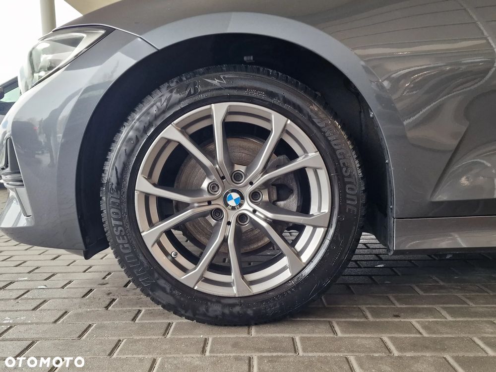 BMW Seria 3 320i Sport Line - 8