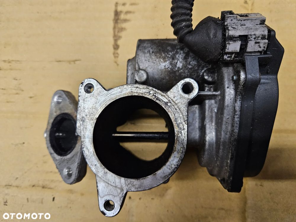 Audi A4 B7 A6 C6 2.0 TDI zawór EGR 03G131501B