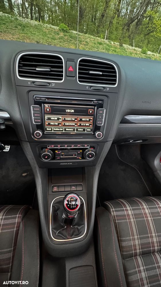 Volkswagen Golf 2.0 TSI GTI - 17