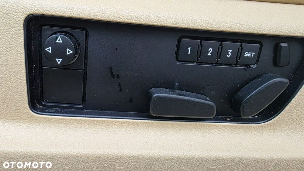 Volkswagen Touareg - 15