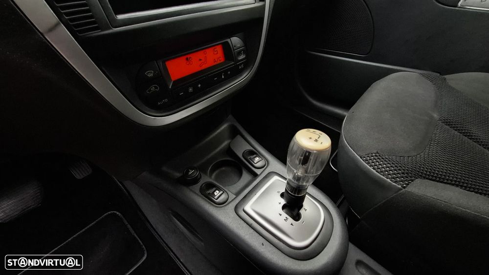 Citroën C2 1.4 HDi VTR Sensodrive - 25