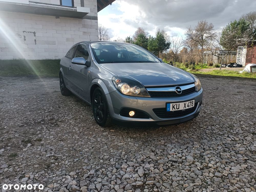 Opel Astra GTC 1.8 - 35