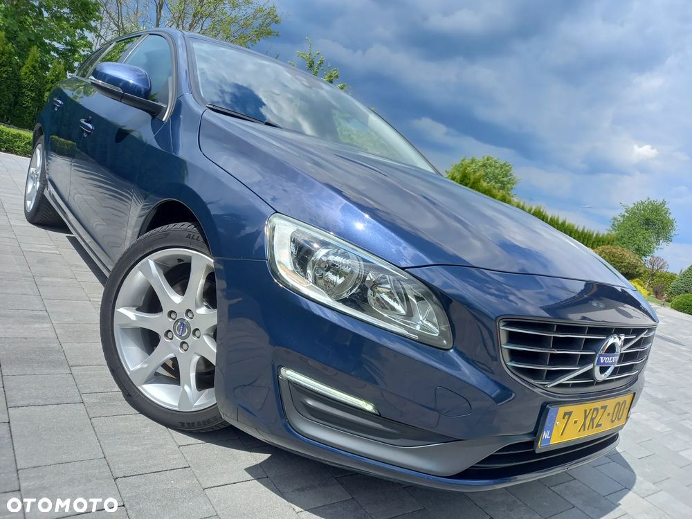 Volvo V60 D4 Ocean Race - 11