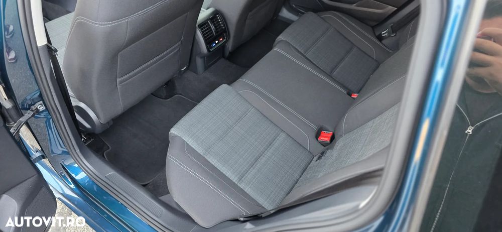 Volkswagen Passat 2.0 TDI SCR DSG Business - 29