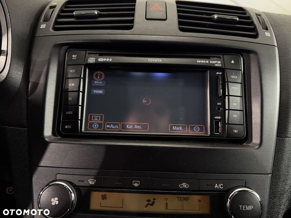 Toyota Avensis - 19