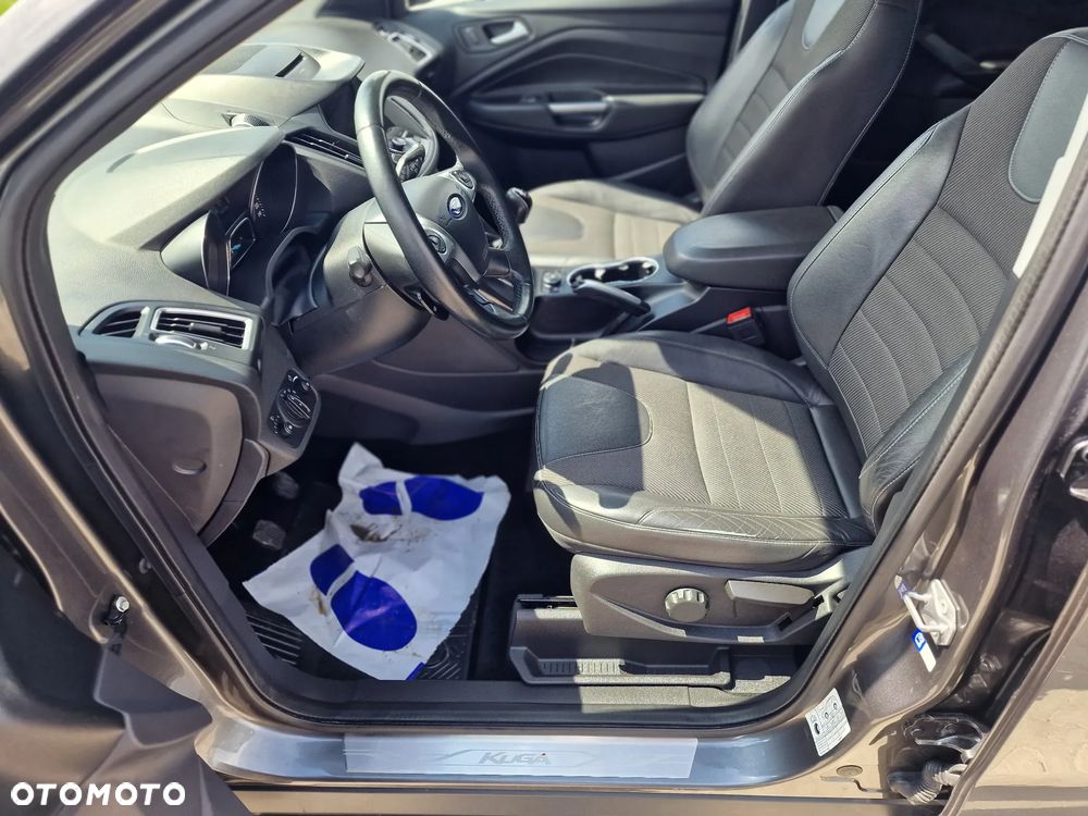 Ford Kuga 2.0 TDCi 4x4 Titanium - 16