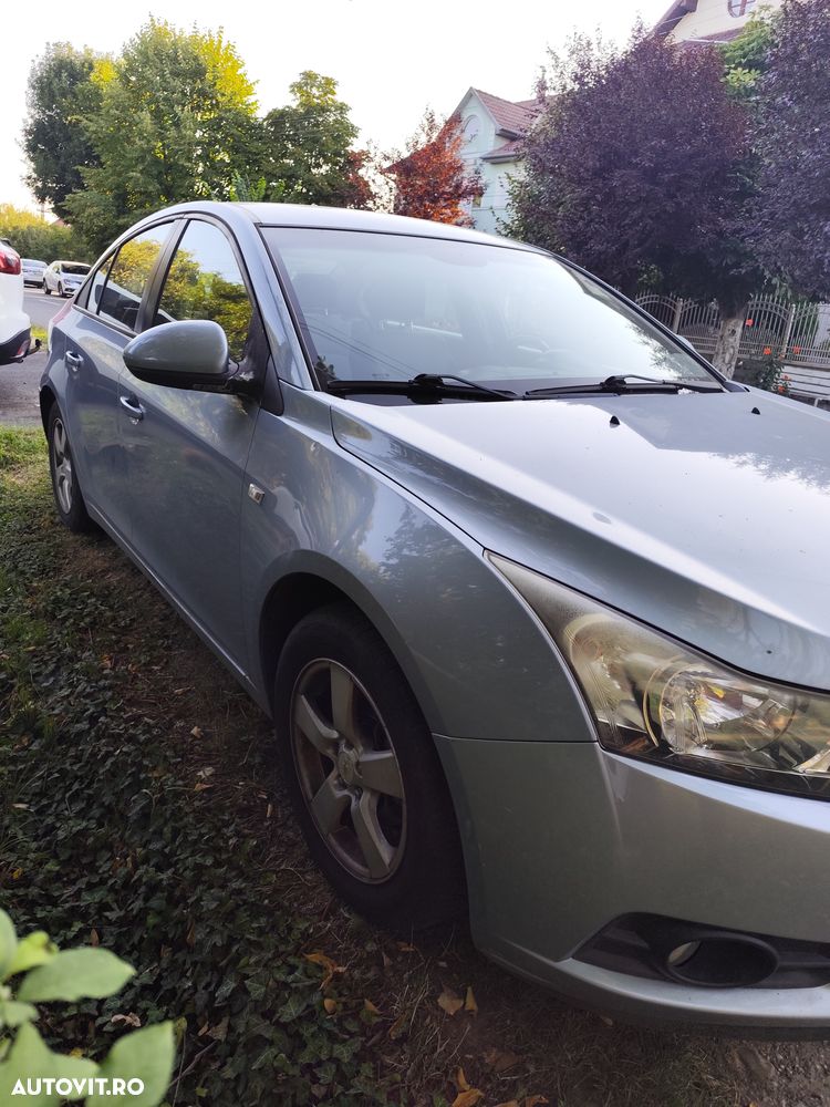 Chevrolet Cruze 1.6 Ecotec LS+ - 3