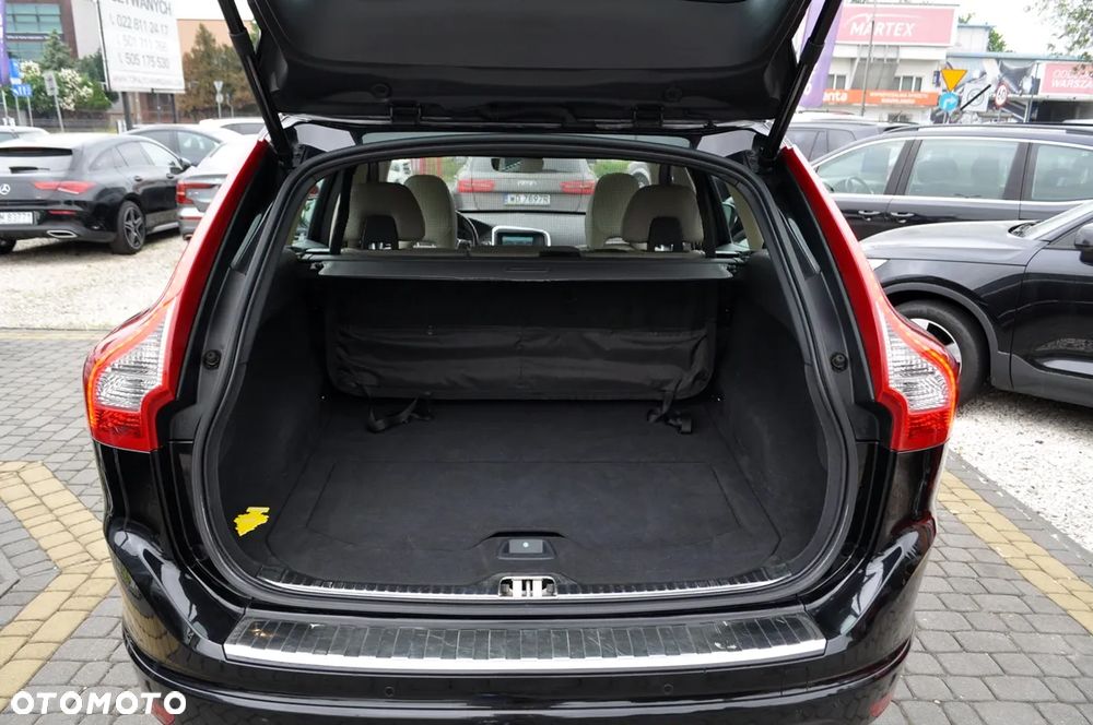 Volvo XC 60 D4 AWD Summum - 33