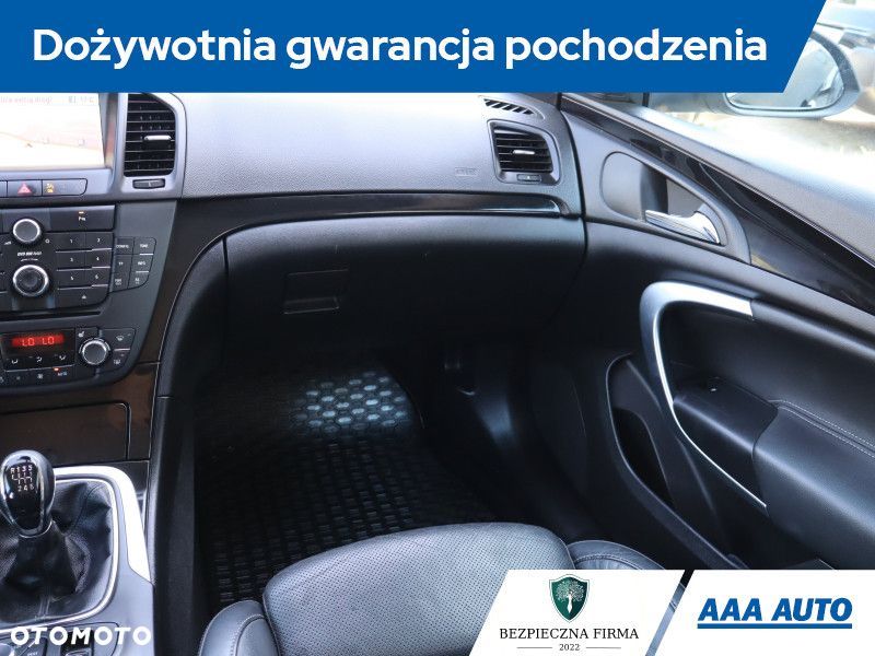 Opel Insignia - 10