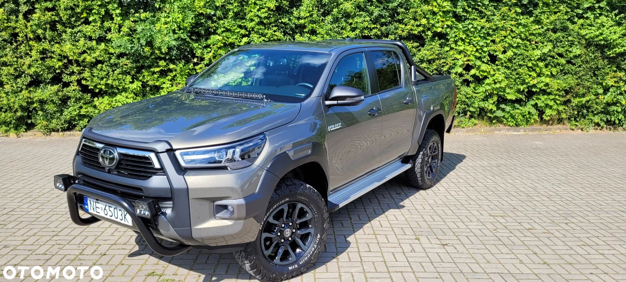 Toyota Hilux 2.8 D-4D Double Cab Invincible 4x4 - 1