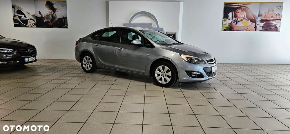 Opel Astra IV 1.6 Active - 1