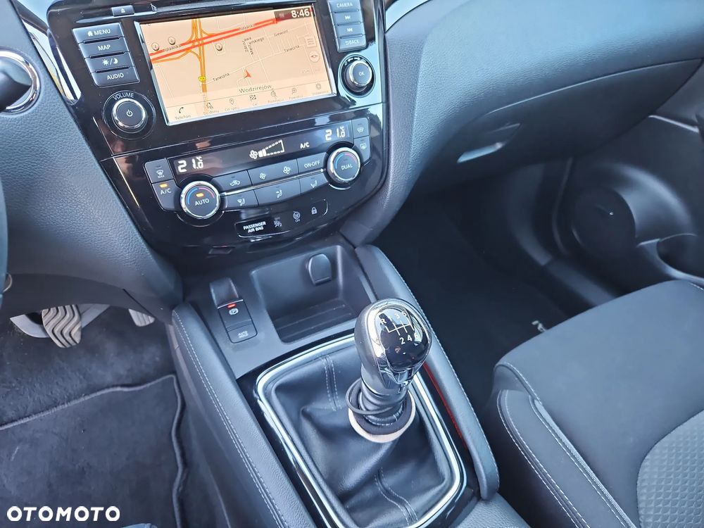 Nissan Qashqai 1.3 DIG-T N-Connecta - 13