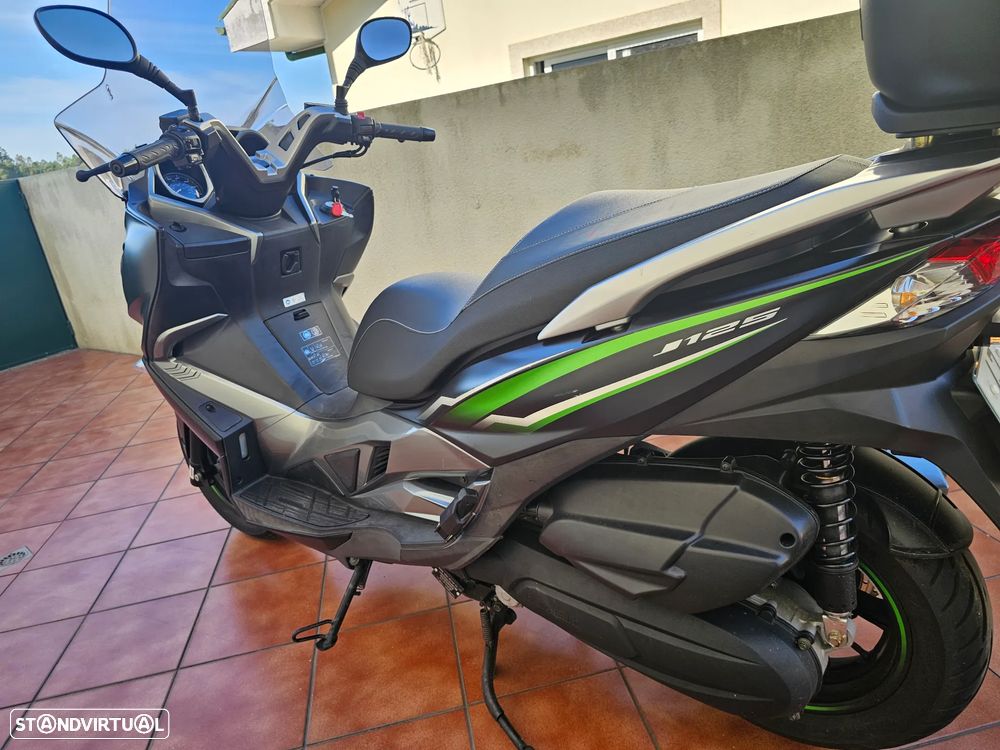 Kawasaki J125 C6 - 11