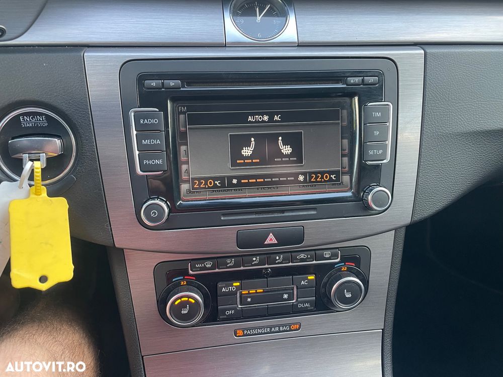 Volkswagen Passat - 29