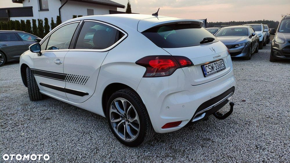 Citroën DS4 THP 200 SportChic - 4
