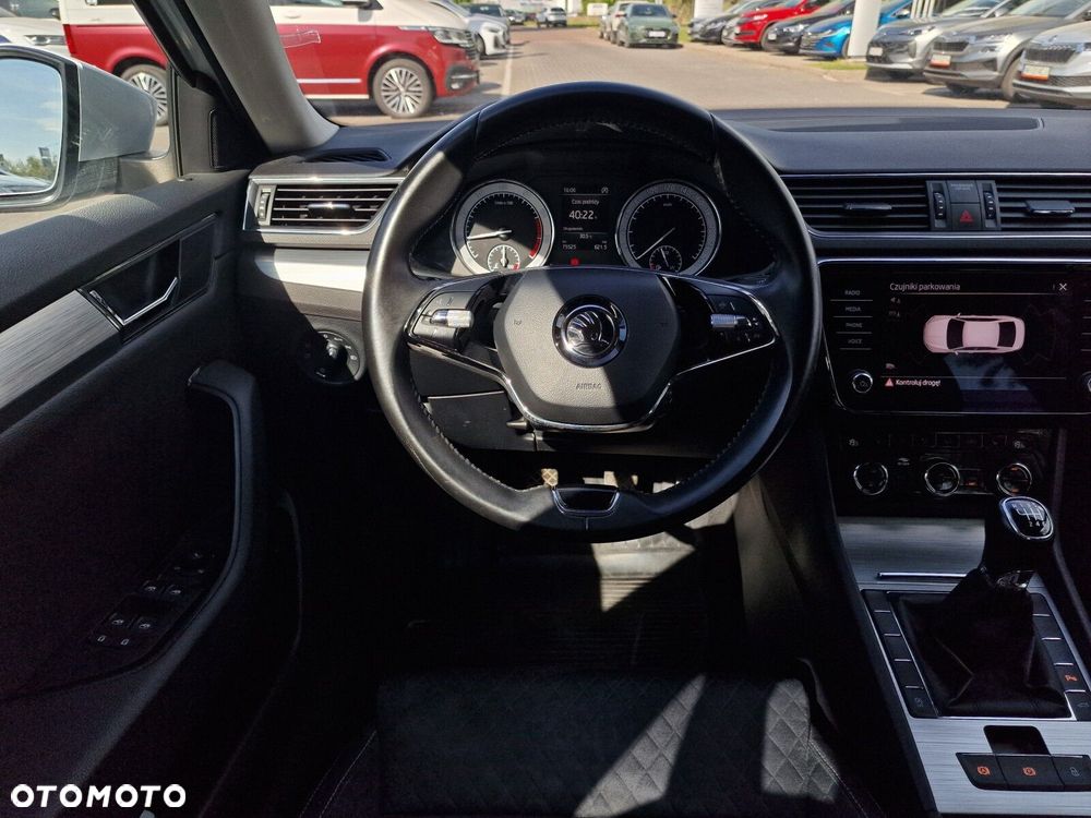 Skoda Superb 1.5 TSI Ambition - 17