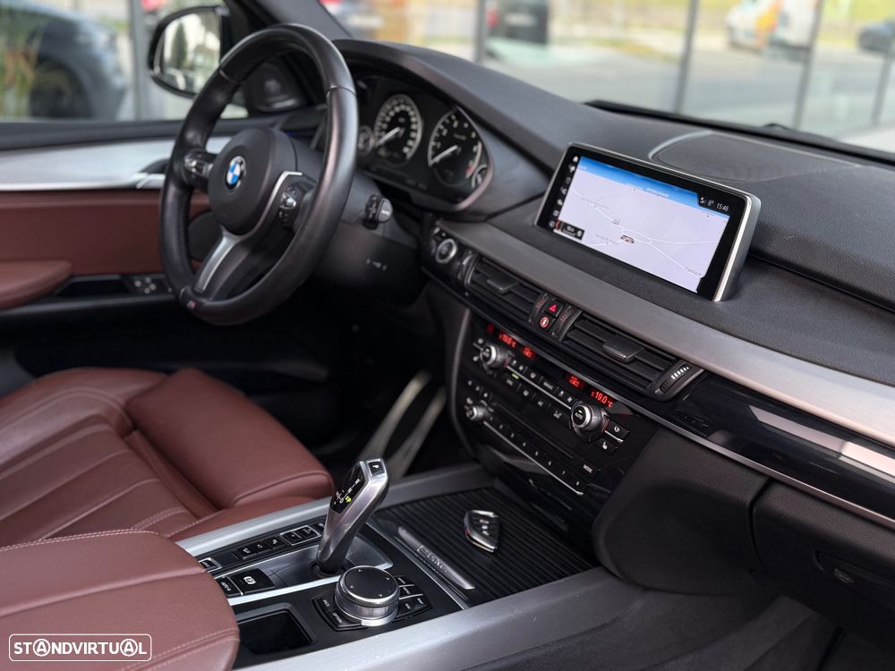 BMW X5 40e xDrive Pack M - 12