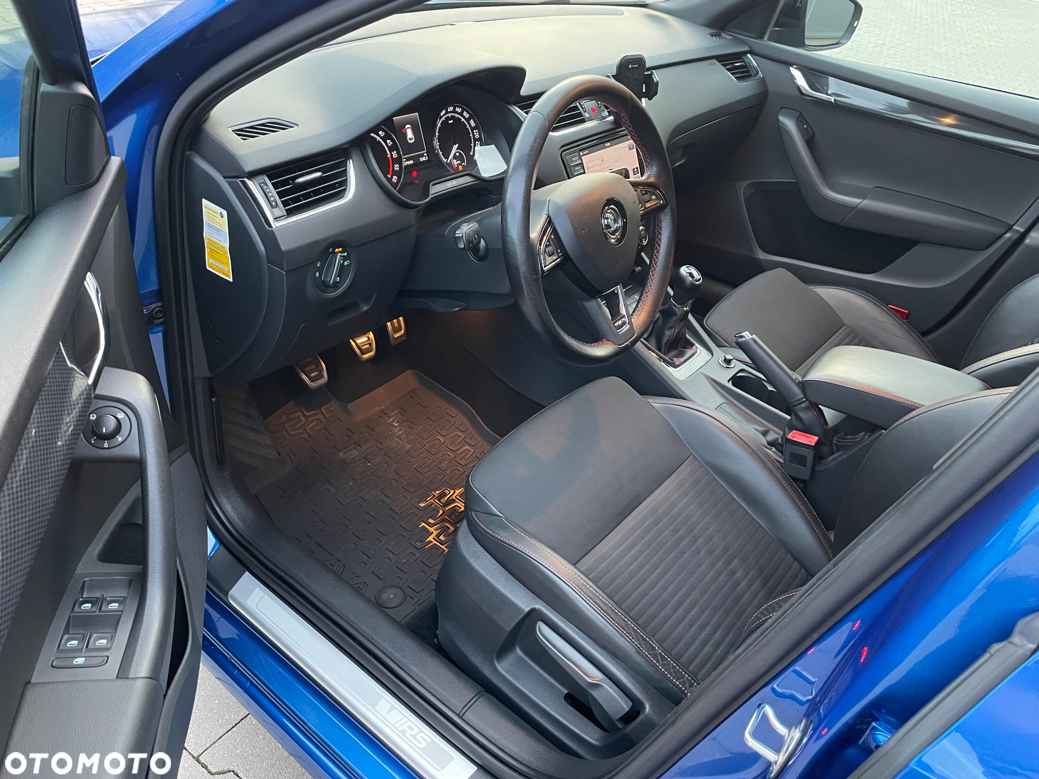 Skoda Octavia Combi 2.0 TDI RS - 13