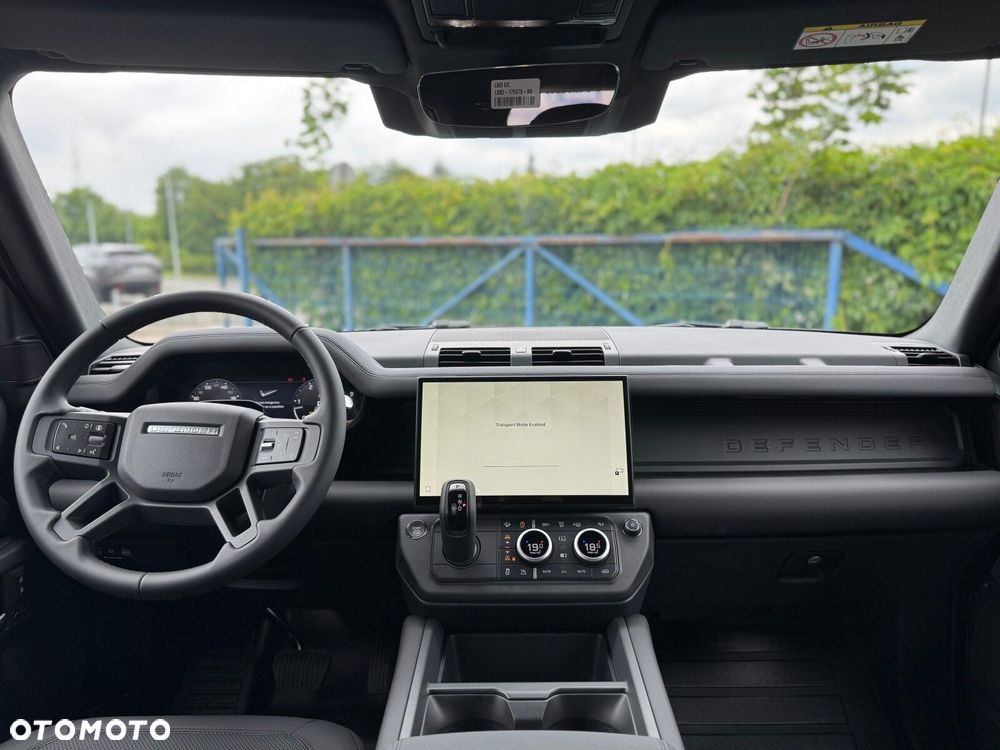 Land Rover Defender - 19