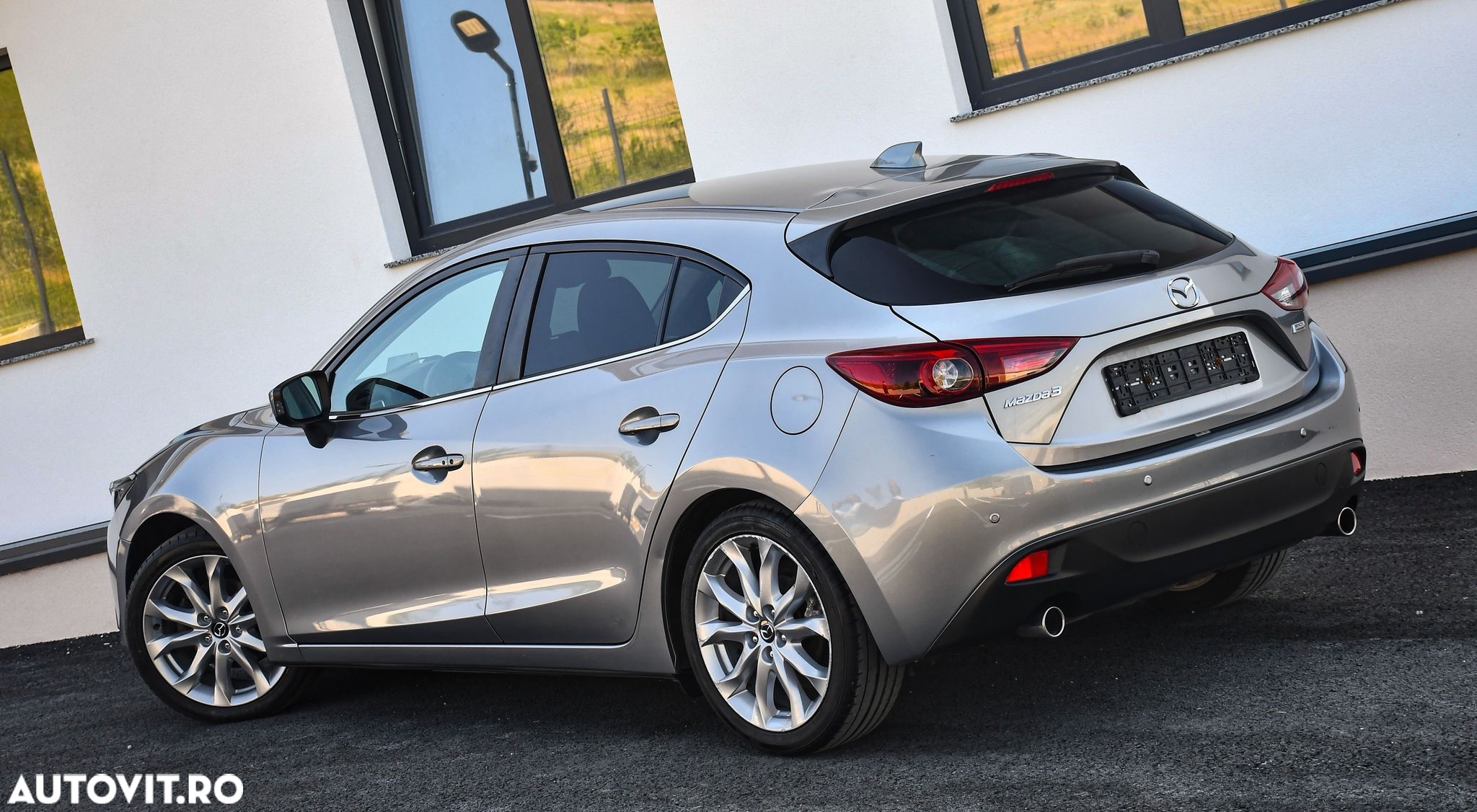 Mazda 3 SKYACTIV-G 120 Center-Line - 4