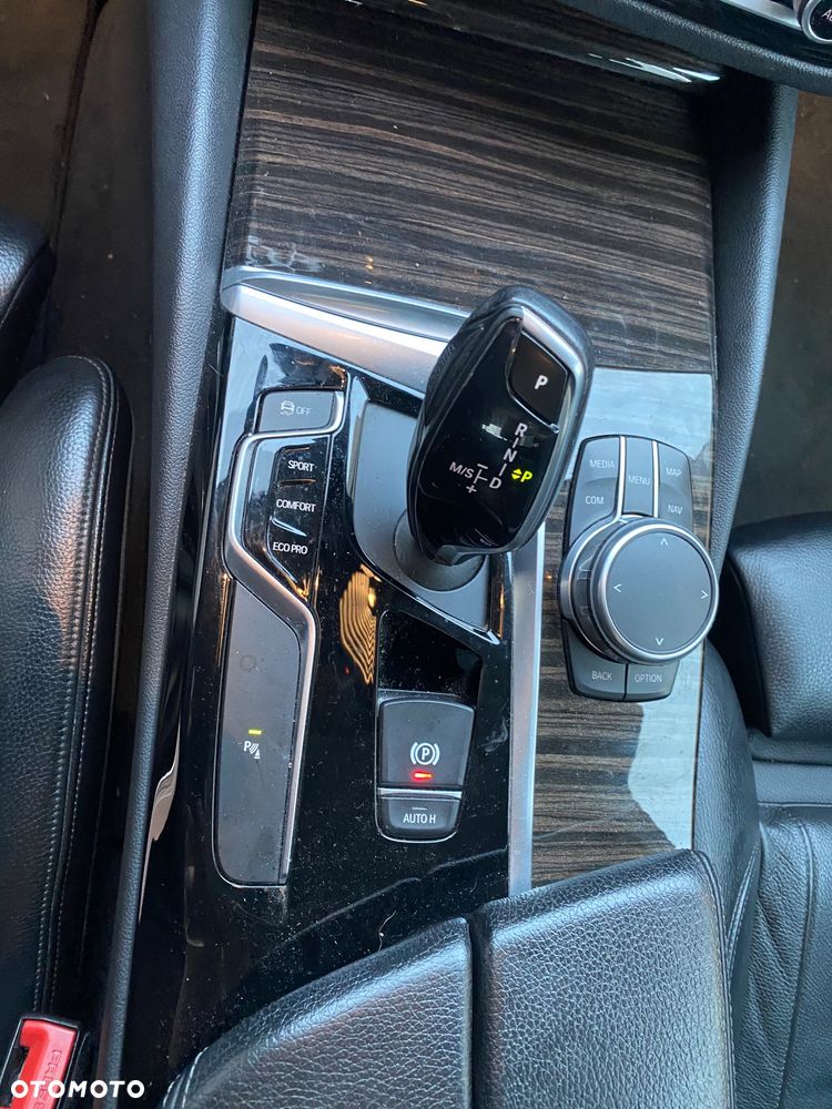 BMW Seria 5 520d - 17