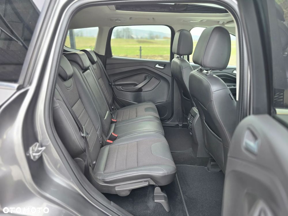 Ford Kuga 2.0 TDCi 4x4 Titanium - 21