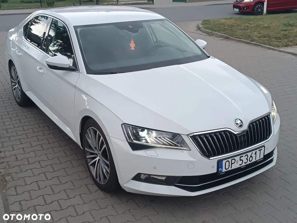 Skoda Superb 2.0 TDI 4x4 DSG Sportline - 3