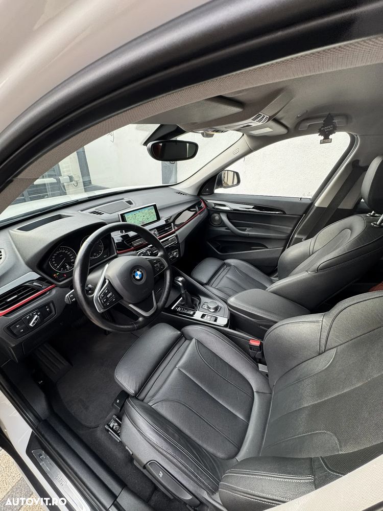BMW X1 xDrive20i Aut. Sport Line - 11