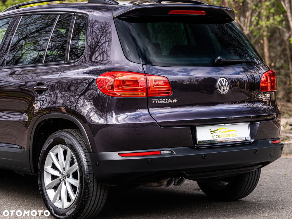 Volkswagen Tiguan 2.0 TDI SCR 4MOTION BlueMotion Technology Lounge Sport & Style - 23