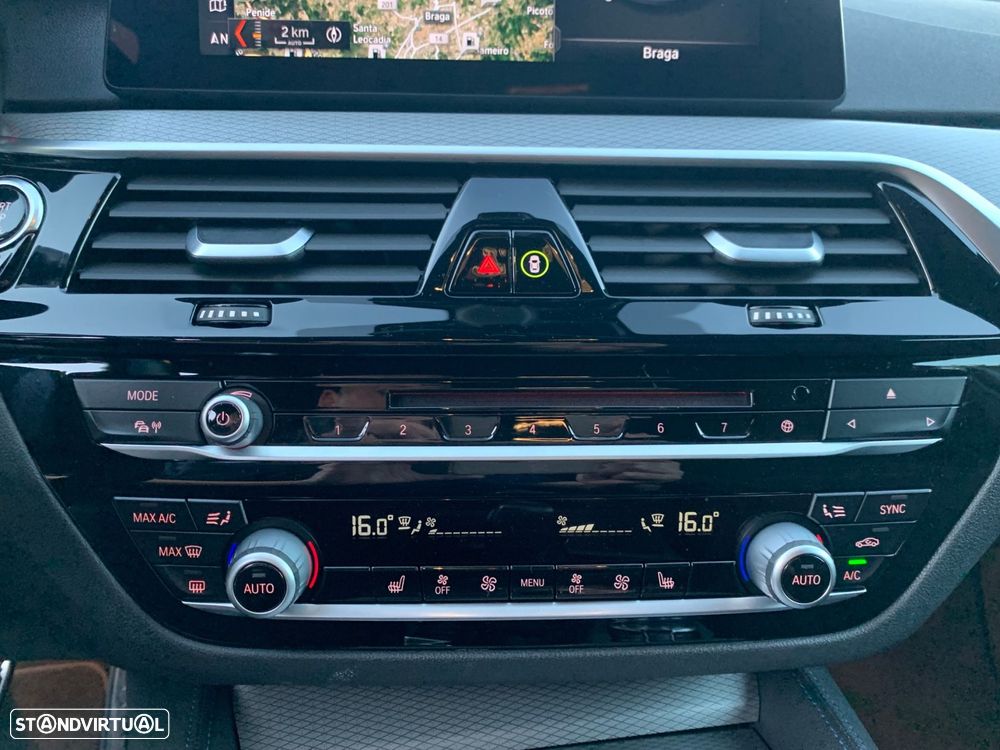 BMW 520 d Pack M Auto - 29