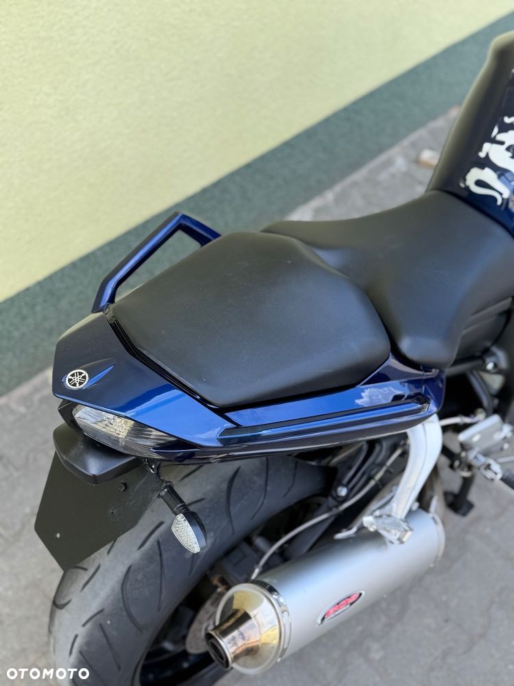 Yamaha FZ - 13