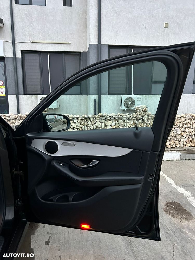 Mercedes-Benz GLC 220 d 4MATIC - 6